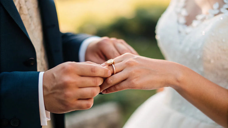 When Should I Take My Wedding Ring Off