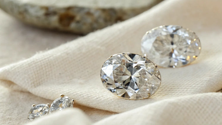 Understanding the Elegance of Oval Cut Diamonds: How Many Facets in an Oval Cut Diamond?