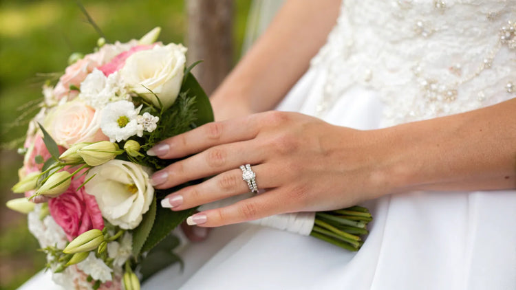 Can I Wear Other Rings on My Wedding Day