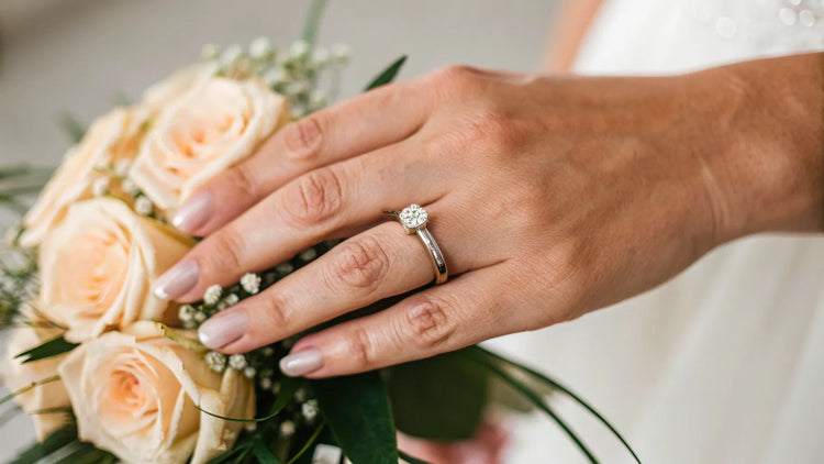 Where Should Be The Wedding Ring Placed?