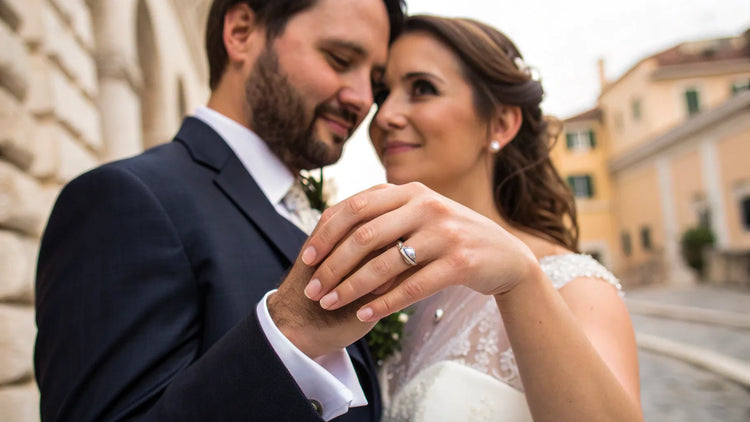 Do Italians Wear Wedding Ring On Right Hand