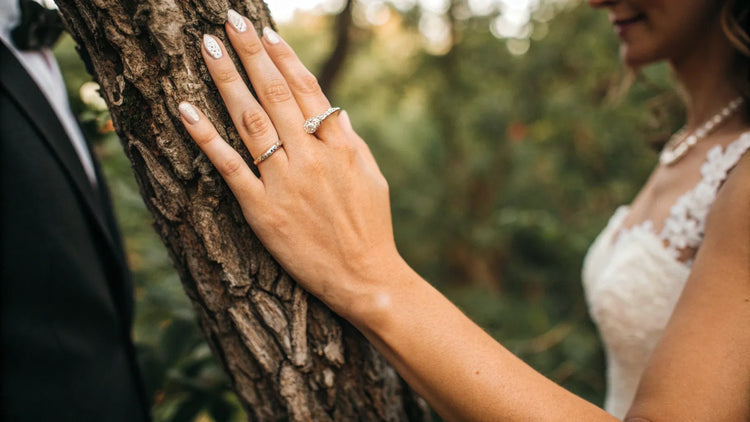 Which Hand Does the Wedding Ring Go On?