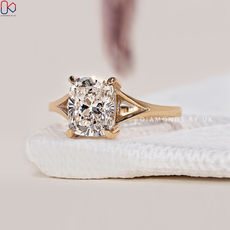 Lab Grown Diamond solitaire ring with a split shank band design.
