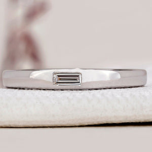 Flush Set Wedding Band – Baguette Diamond