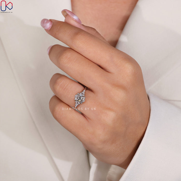 Unique handmade jewellery for a special moment.
