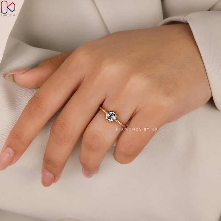 Simple engagement ring with diamond engagement ring.
