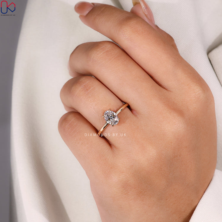 Yellow gold ring and handmade jewellery.
