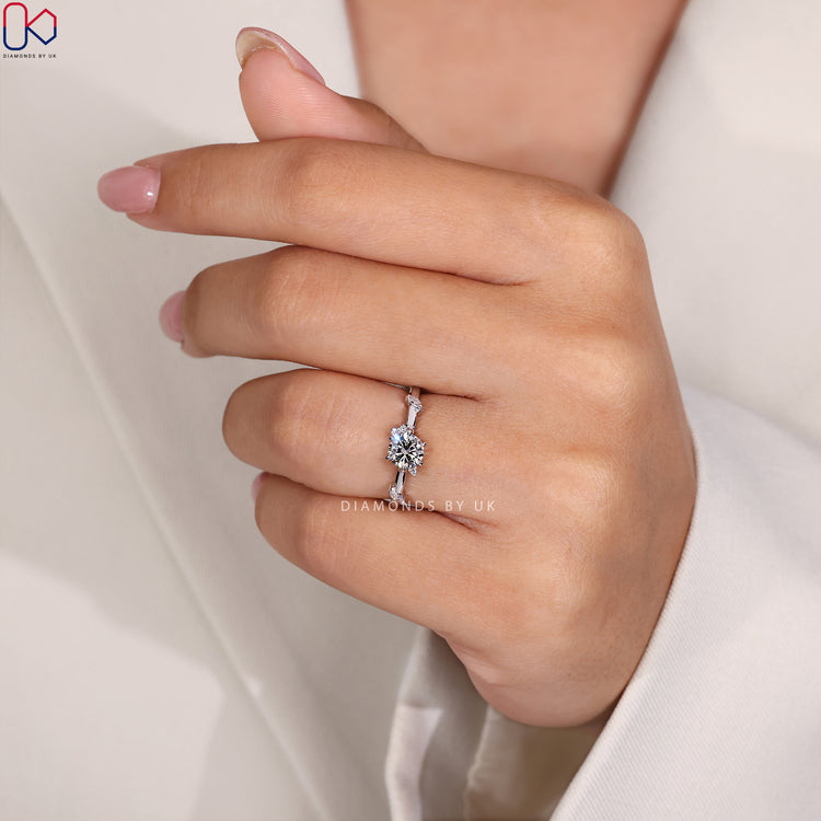 Handmade Jewellery with exquisite details.
