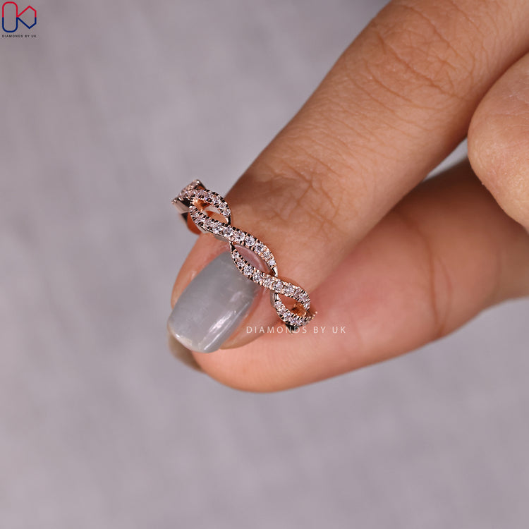 Rose gold wedding band and customise wedding band options.
