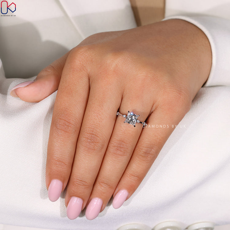 Beautiful handmade ring with intricate craftsmanship.
