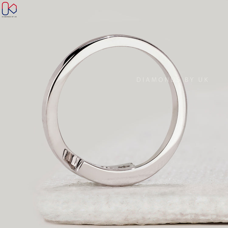 Handmade jewellery 3 stone diamond band.
