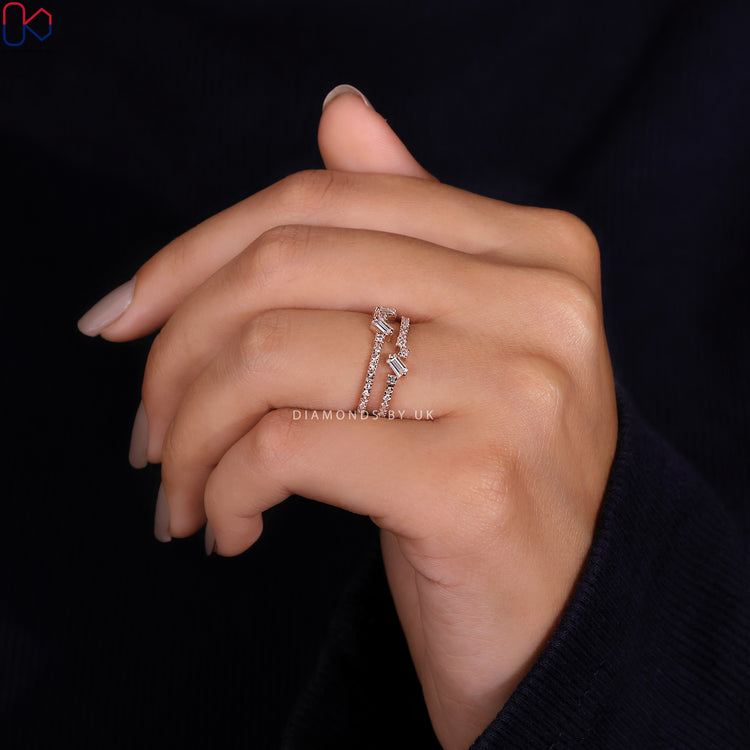 Stunning handmade jewellery showcasing exceptional craftsmanship.
