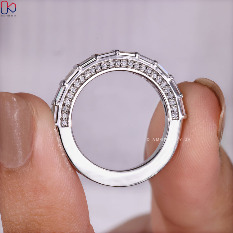 IGI certified wedding band with diamonds offering guaranteed quality and brilliance.
