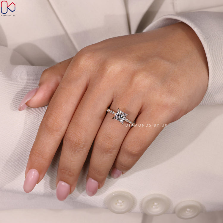 Stunning Diamondsbyuk engagement ring for proposals.
