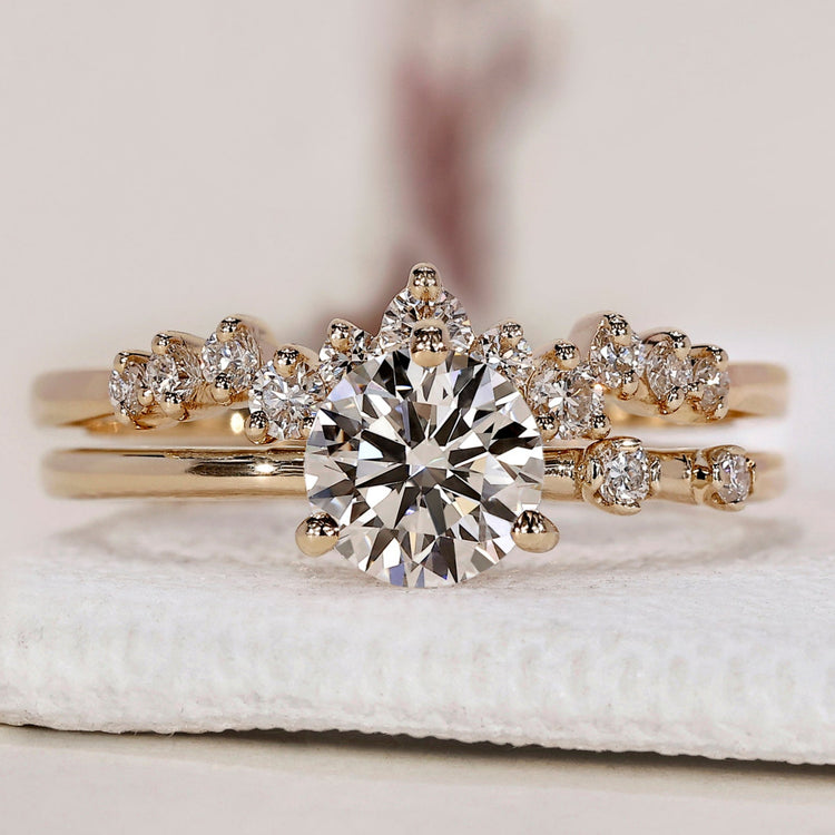 Round Diamond Ring With Curved Wedding Band