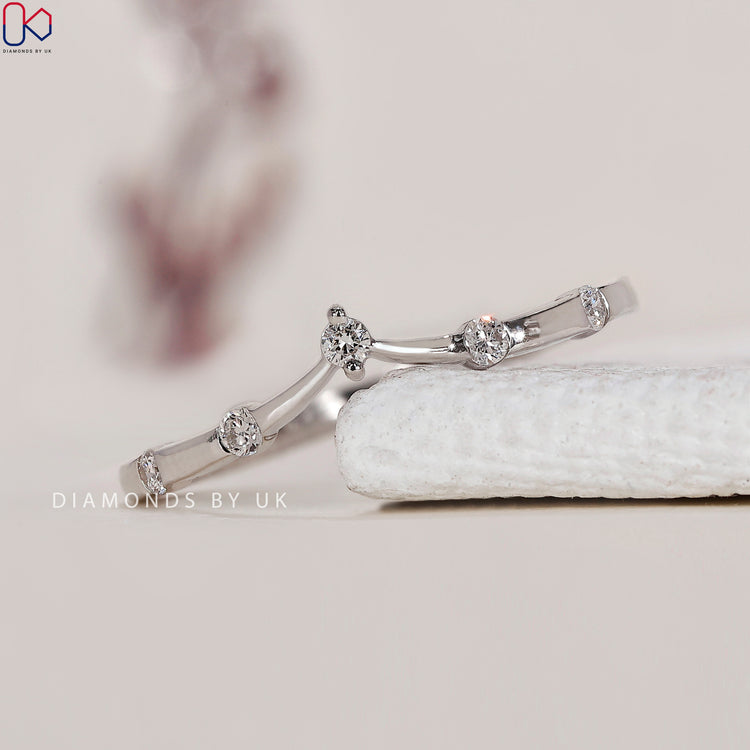 Minimalist wedding band designed for simplicity and sophistication.