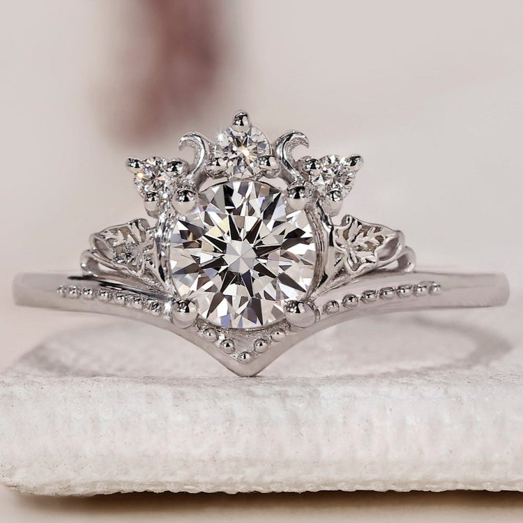 Art Deco Engagement Ring - Round Diamond