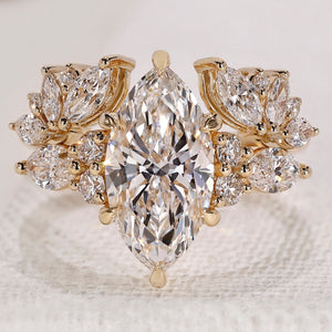 Marquise Cut Bridal Set in Yellow Gold