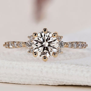 Round Brilliant Diamond Cluster Ring