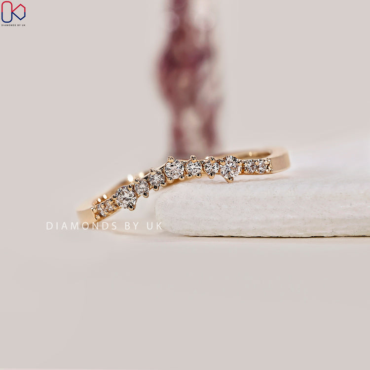 lab grown diamond set in unique wedding band
