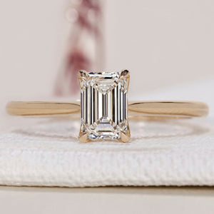 Emerald Cut Diamond Ring in Yellow Gold Setting