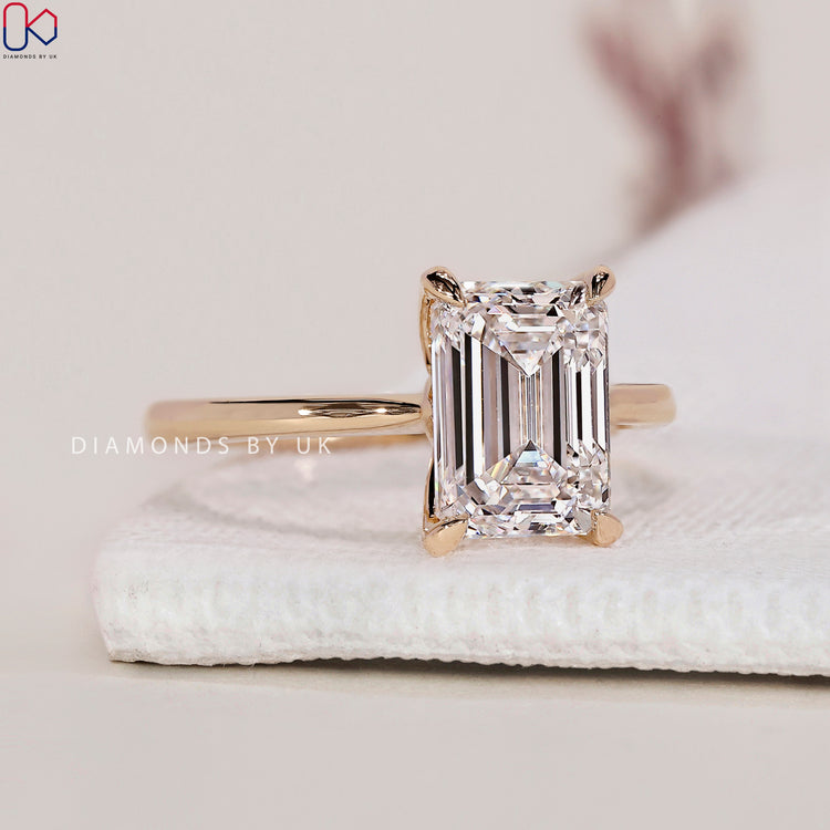Yellow Gold Diamond Ring for Engagement
