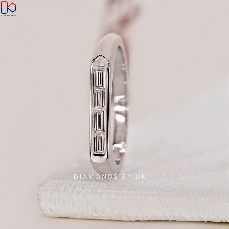 Handmade jewellery featuring intricate details and superior quality.