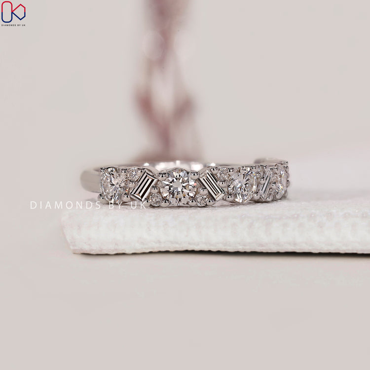 Minimalist wedding band for a modern touch.
