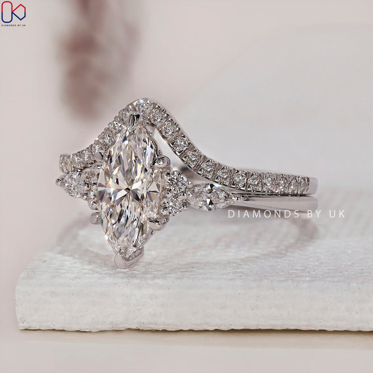IGI certified lab grown diamond for ethical luxury.
