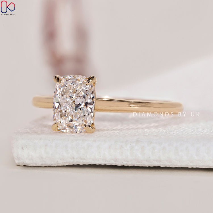 Engagement Ring UK for a timeless love story.
