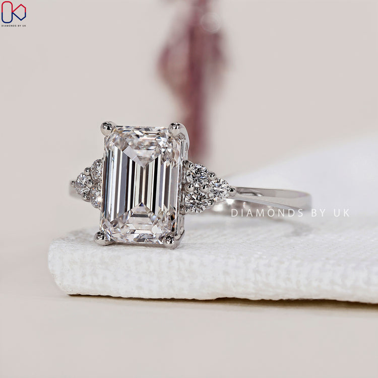 White Gold Ring with sparkling diamonds and shine.
