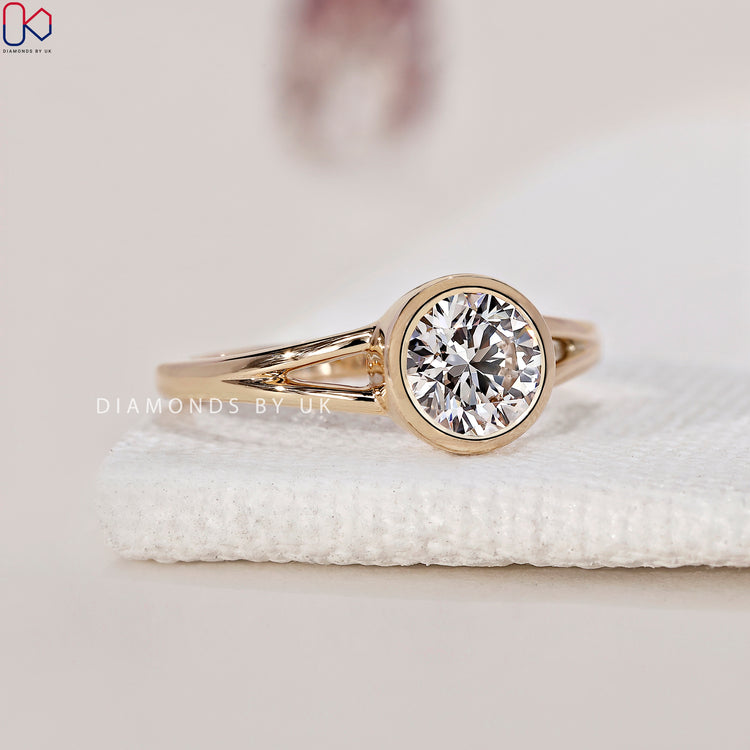 Yellow Gold Engagement Ring showcasing timeless elegance.
