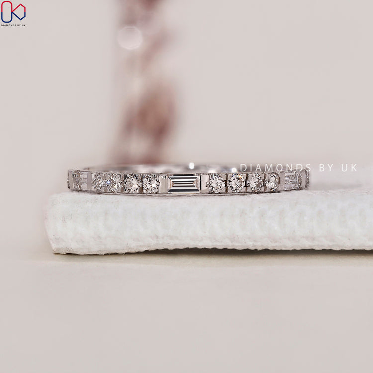 Stylish Diamondsbyuk wedding band perfect for all occasions.
