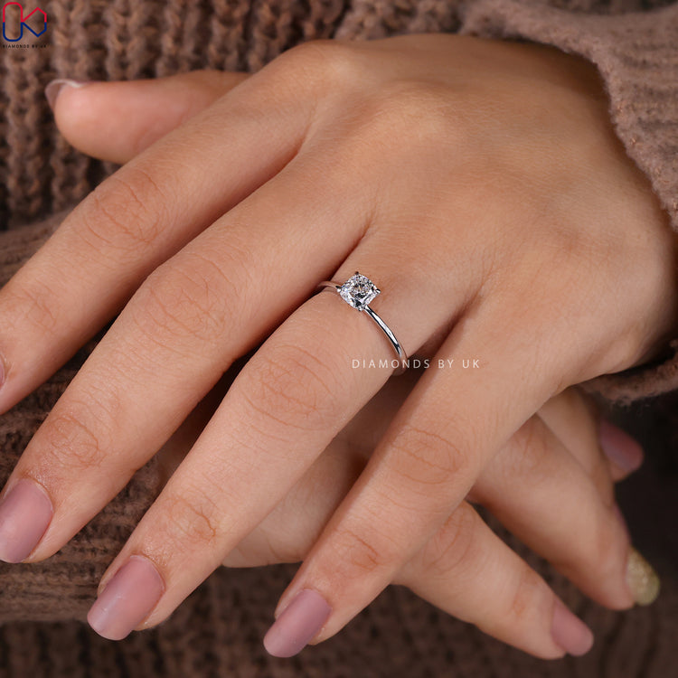 White gold diamond ring with IGI certification for quality.
