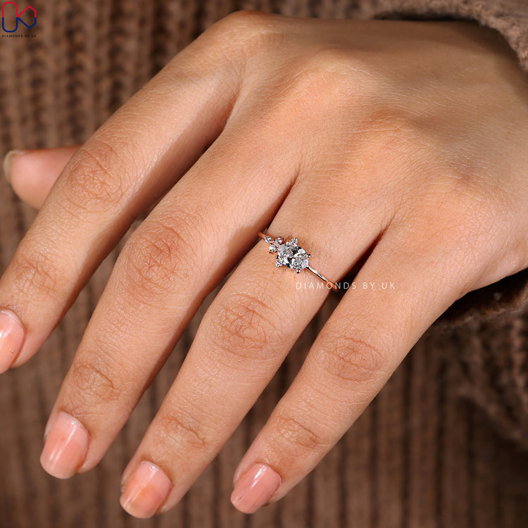 Buy engagement ring featuring a Lab Grown Diamond.

