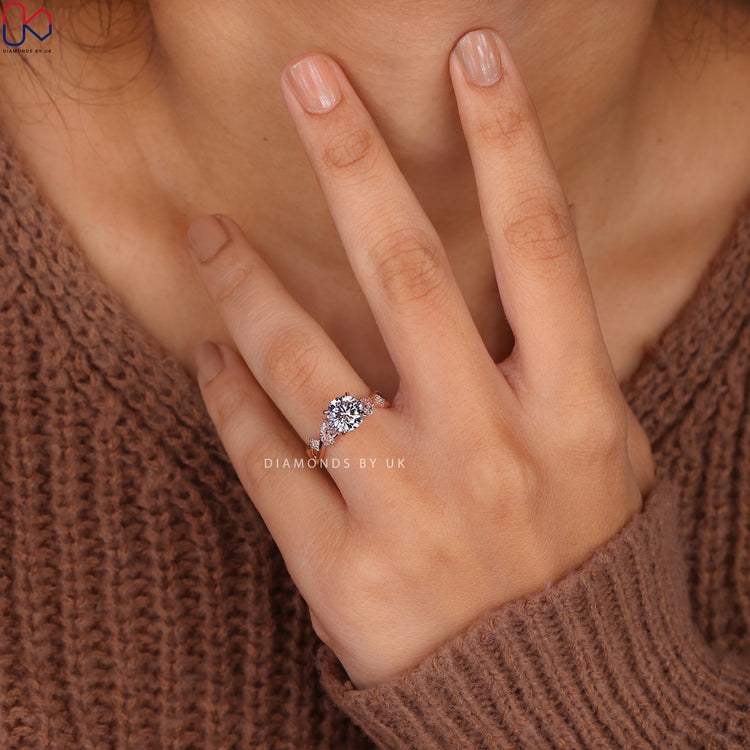 Vintage diamond ring designed with a blend of classic and modern elegance.

