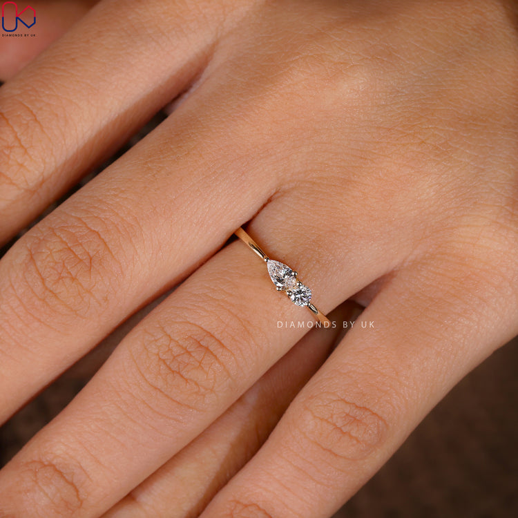 IGI certified Diamondsbyuk ring featuring ethically sourced diamonds.
