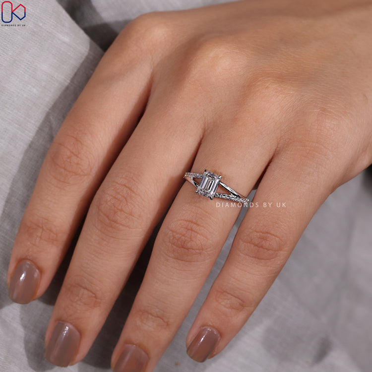 Lab grown diamond engagement ring for a sustainable choice.
