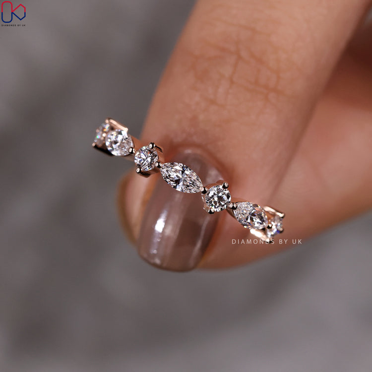 Beautiful band crafted for your special day.

