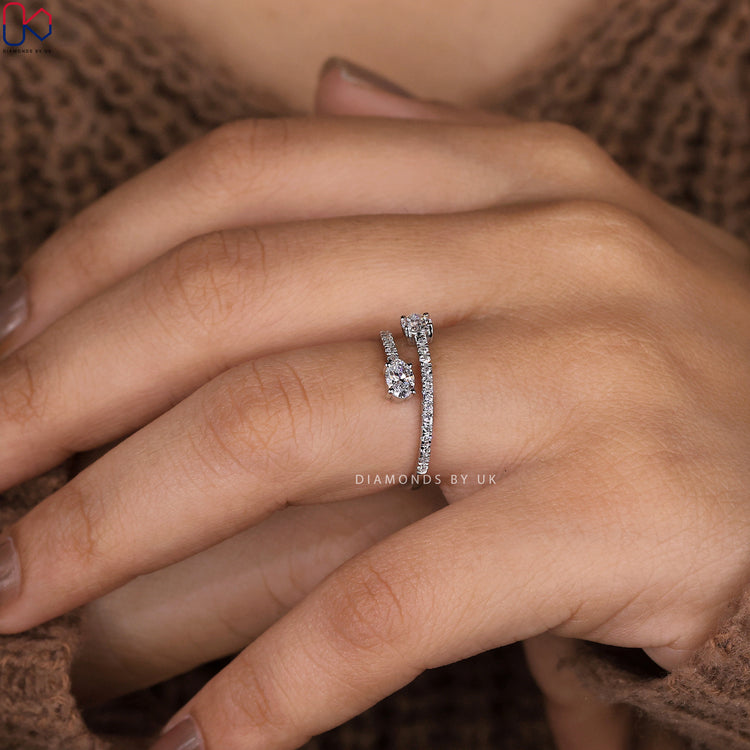 Pave setting ring featuring sparkling diamond details.

