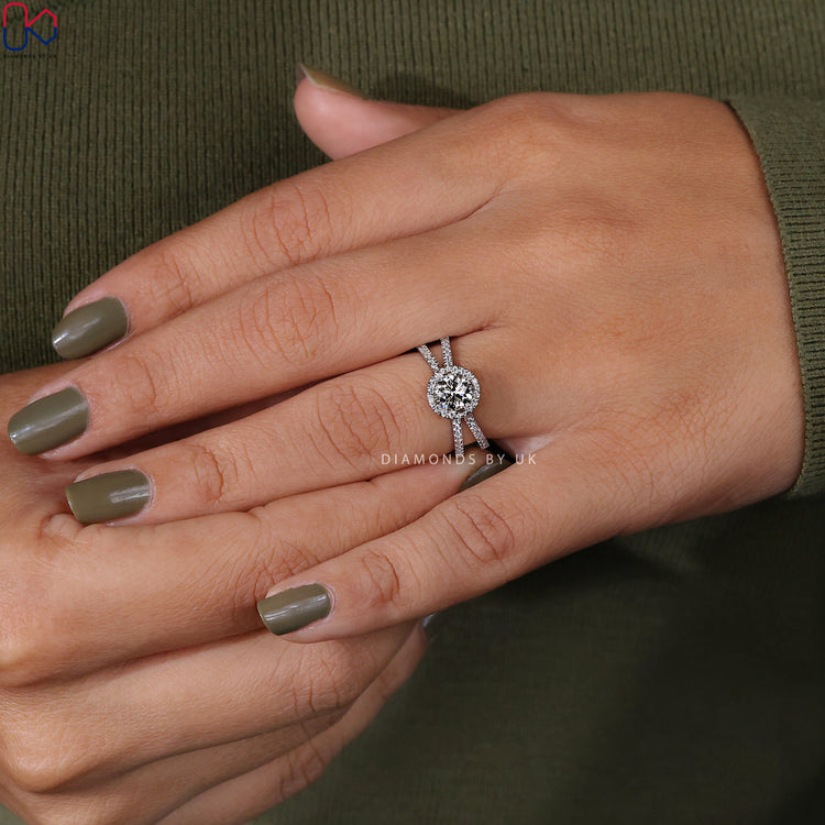 Elegant engagement ring UK featuring a Lab Grown Diamond and a stunning pave setting ring.
