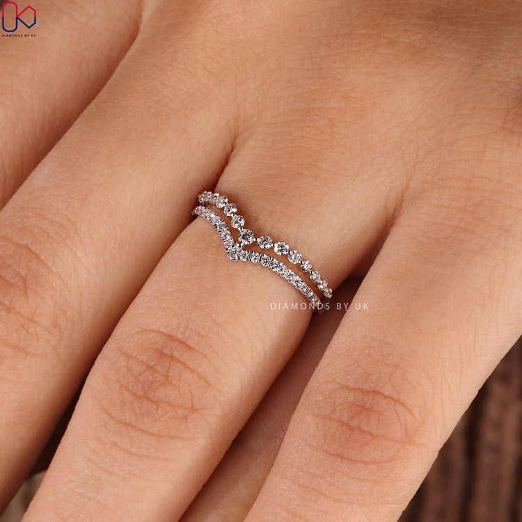 Customise wedding band using round cut diamond band and Lab Grown Diamond.
