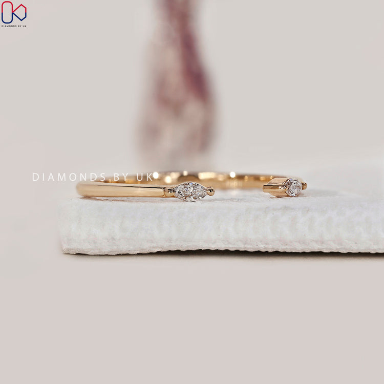 Customise wedding band with Lab Grown Diamond and prong set style

