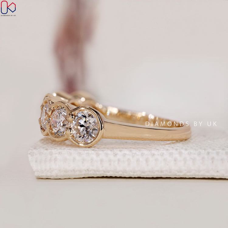 Beautiful 6 stone wedding band with perfectly arranged diamonds for added elegance.