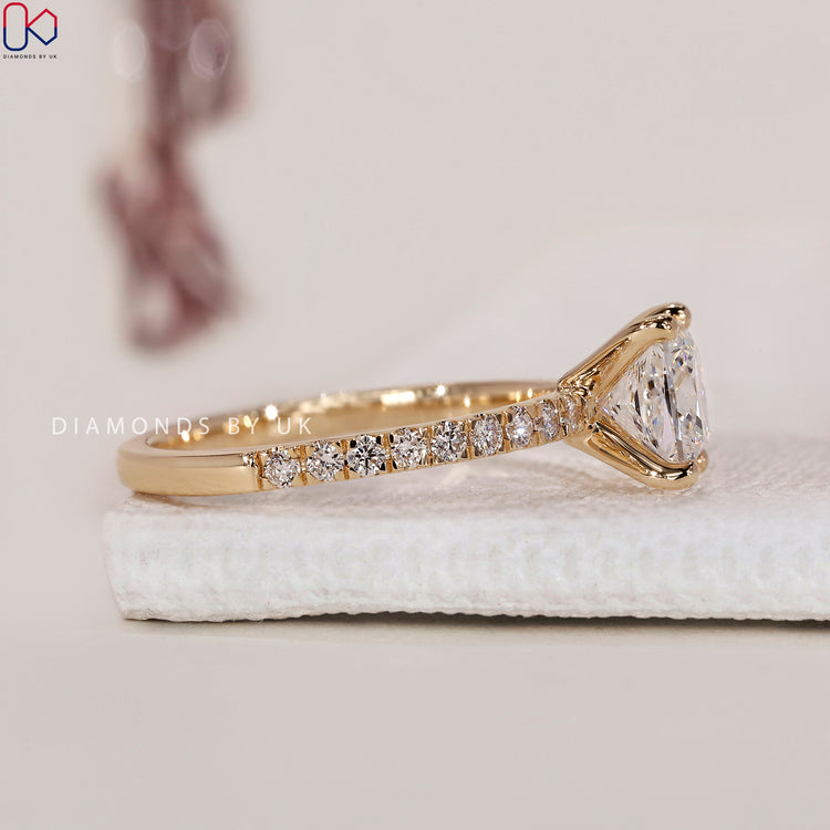 Lab Grown Diamond ring with ethical brilliance.
