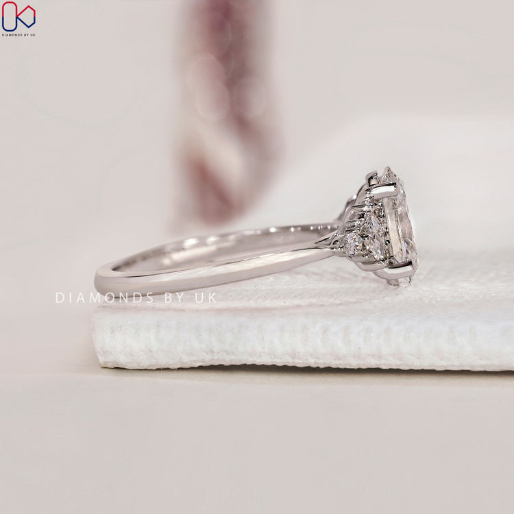 Shop a breathtaking buy engagement ring today.

