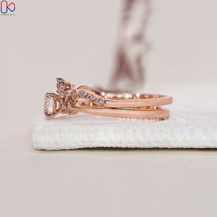 Curve wedding Band designed for a seamless stackable look.
