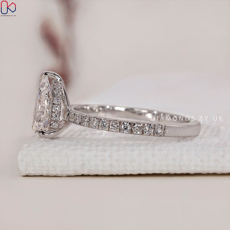 IGI Certified Handmade Ring in White Gold
