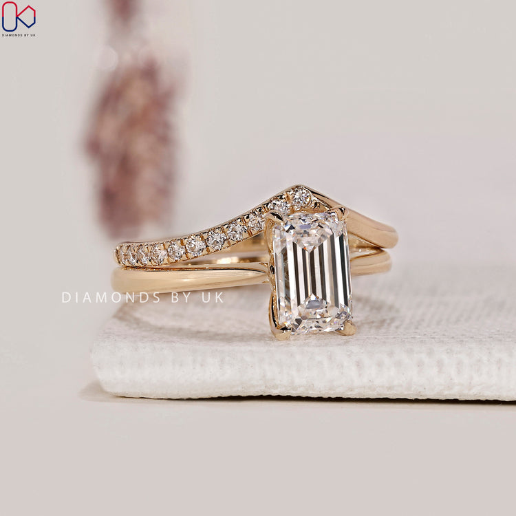 Round diamond wedding band with a simple finish.
