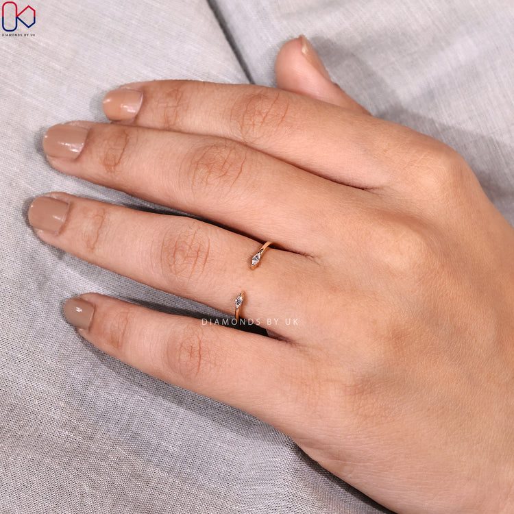 Handmade band featuring Marquise Diamond design in yellow gold
